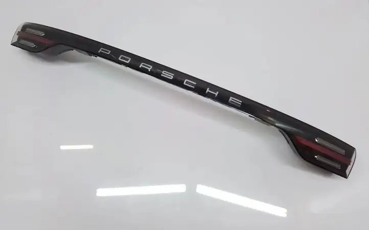 Porsche Cayenne (9Y0 9Y3) (2018 - ) 9Y0945081Q Задний фонарь в крышке багажника — фото 13