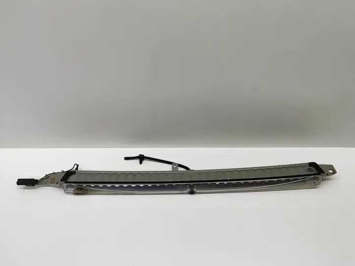 BMW 5 E60 E61 (2004 - 2010) 63256925902 Дополнительный стоп фонарь — фото 3
