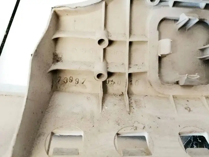 Toyota Avensis T250 (2003 - 2006) 7399705010 Прочие детали салона — фото 3