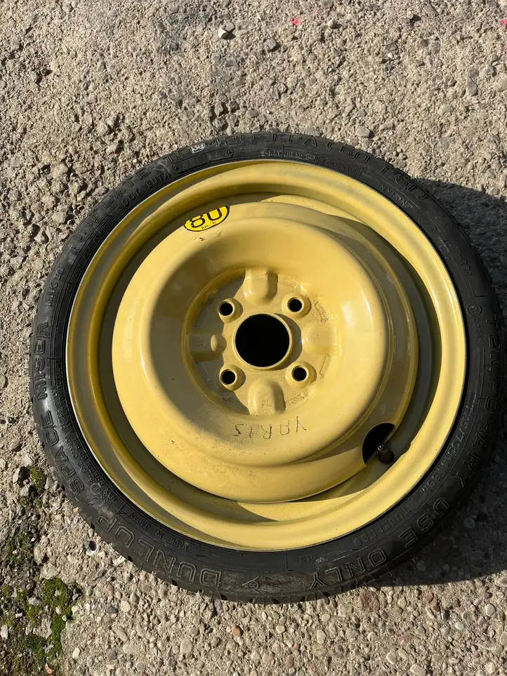 Toyota Yaris (1999 - 2003) I4X4T Запасное колесо R14 — фото 1
