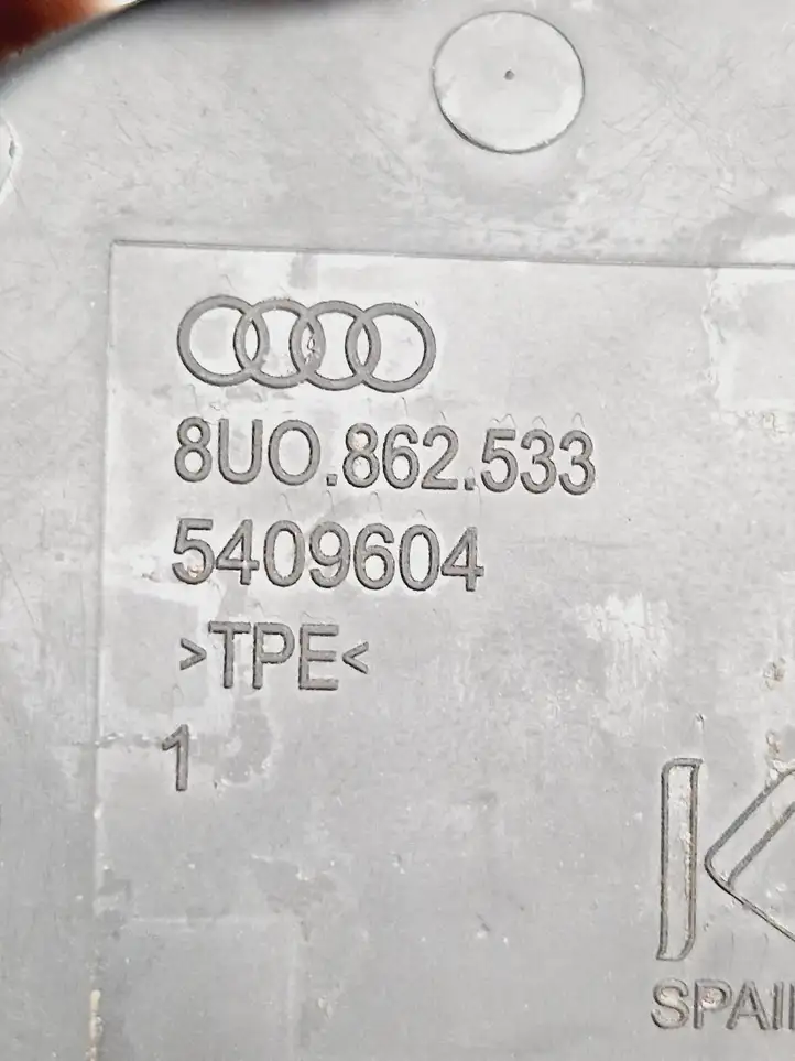 Audi Q3 8U (2011 - 2014) 8U0862533 Коврик выдвижного ящика — фото 4