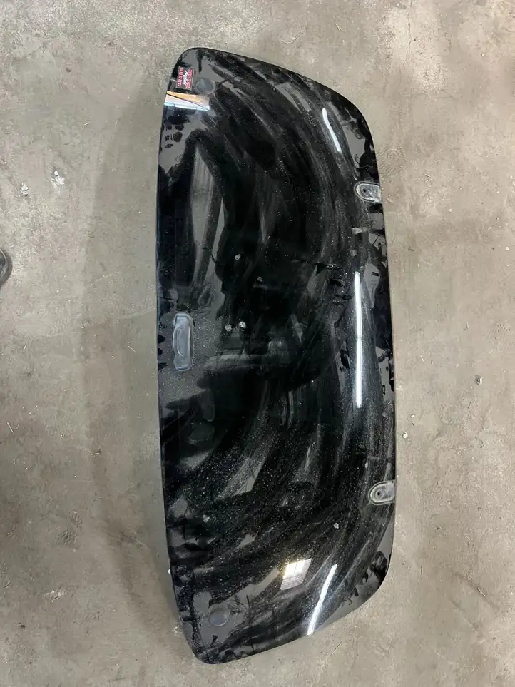 Hyundai Santa Fe (2000 - 2005) Открывающееся стекло крышки багажника — фото 1