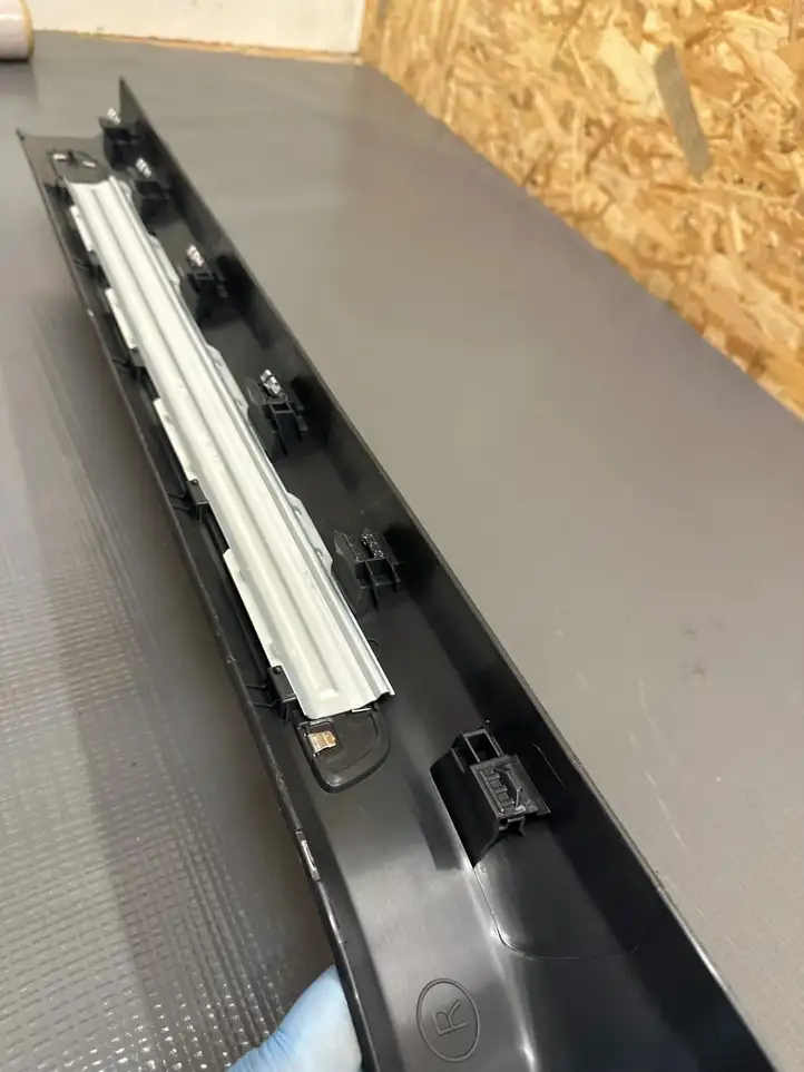 Volkswagen Arteon Shooting Brake (2020 - ) 3G8853372 Внутренняя отделка заднего порога — фото 5