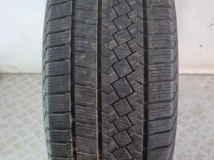 Audi Q5 SQ5 (2017 - ) PIRELLI Зимняя шина R19 — фото 3