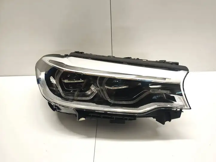 BMW 5 G30 G31 (2016 - ) 7214954 Передняя фара — фото 11
