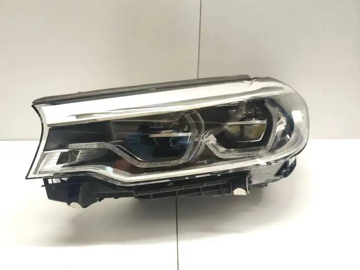 BMW 5 G30 G31 (2016 - ) 7439195 Передняя фара — фото 16