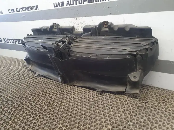 BMW 5 E60 E61 (2004 - 2010) 51117178116 Дефлектор воздуха — фото 15