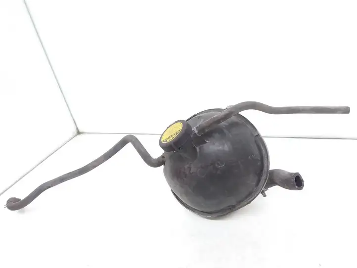 Toyota Avensis T250 (2003 - 2006) 51994A0 Расширительный бачок — фото 1