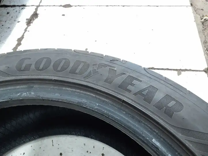 Toyota Auris 150 (2006 - 2012) GOODYEAR Летняя шина R17 — фото 3
