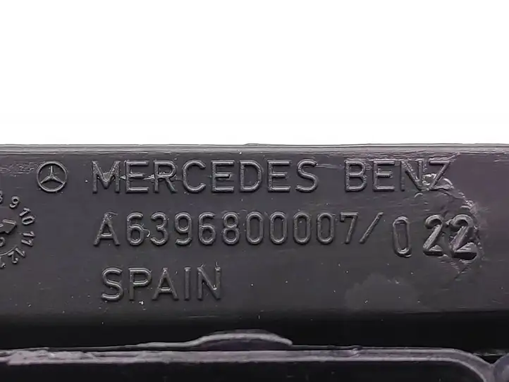Mercedes-Benz Vito Viano W639 (2010 - 2015) A6398700910 Включатель аварийных фонарей — фото 3