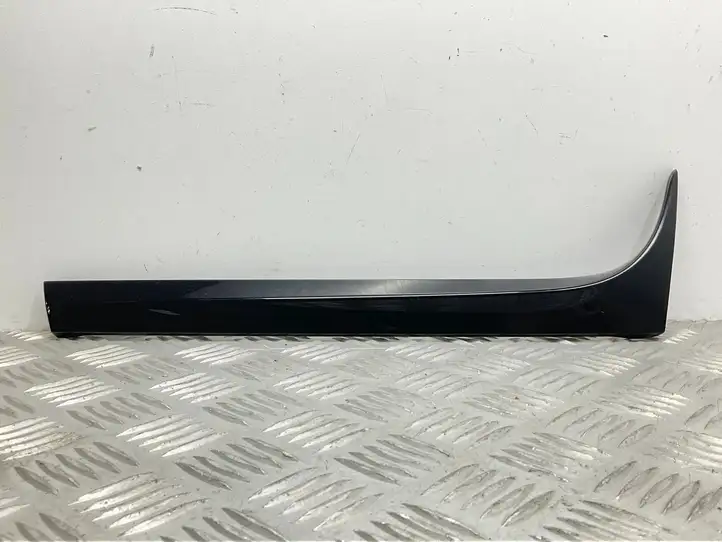 Volkswagen PASSAT B8 (2015 - ) 3G9805946 Накладка заднего стекла — фото 1
