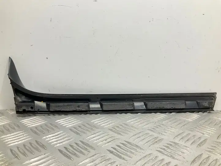 Volkswagen PASSAT B8 (2015 - ) 3G9805946 Накладка заднего стекла — фото 6