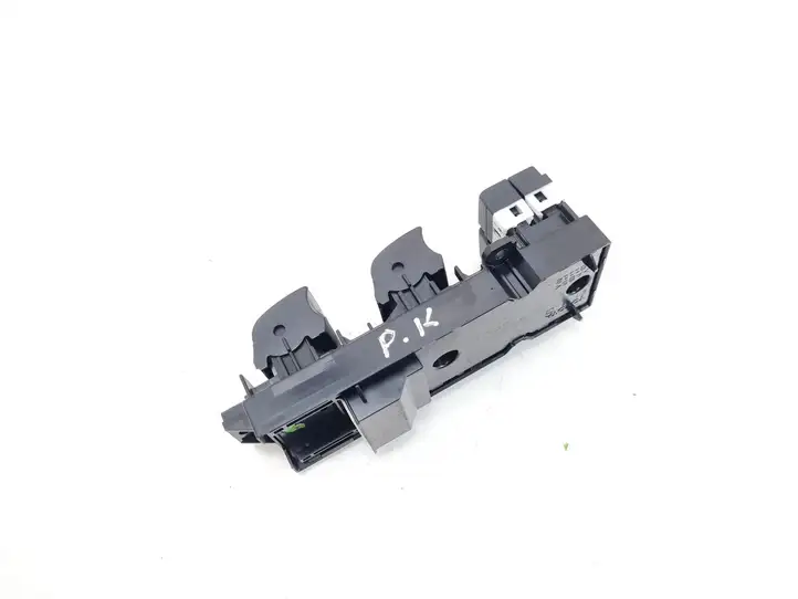 Toyota Corolla E210 E21 (2018 - ) 8404002160 Кнопка стеклоподъемников — фото 5