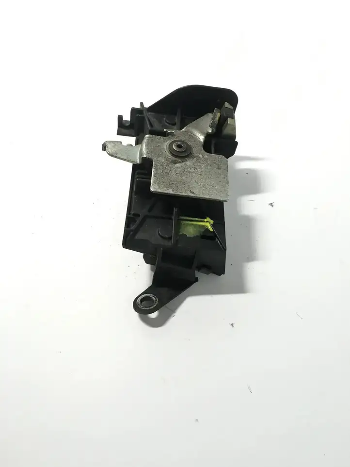 Toyota Land Cruiser (J120) (2002 - 2009) Ручка багажной двери — фото 4