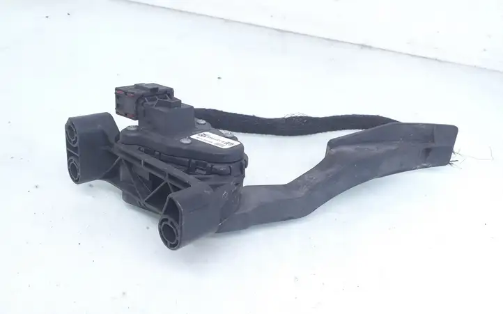 Opel Astra G (1998 - 2004) 9157998 Педаль акселератора — фото 4