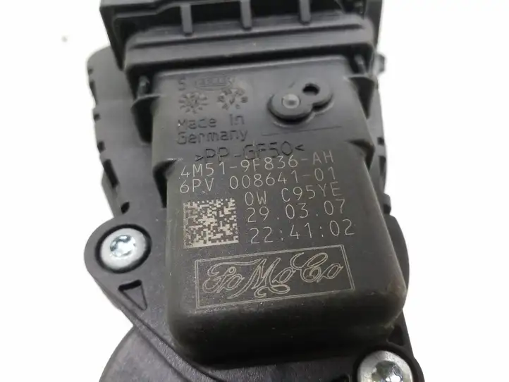 Ford Focus (2005 - 2008) 4M519F836AH Педаль акселератора — фото 4