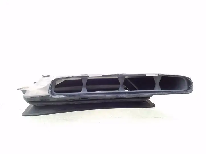 Toyota RAV 4 (XA20) (2000 - 2005) 7610942010 Детали воздухозаборника — фото 2