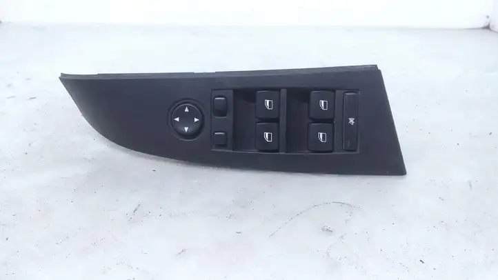 BMW 5 E60 E61 (2004 - 2010) 6951909 Кнопка стеклоподъемников — фото 1