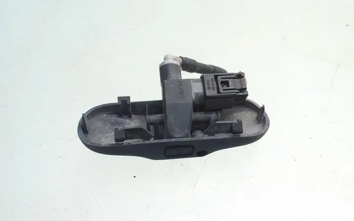 Volkswagen Golf V (2003 - 2009) 1T0955986 Форсунка омывателя лобового стекла — фото 4