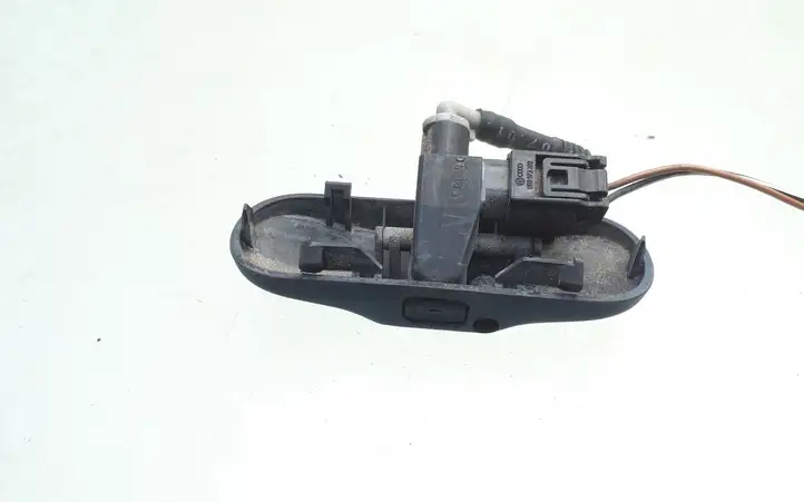 Volkswagen Golf V (2003 - 2009) 1T0955986 Форсунка омывателя лобового стекла — фото 2