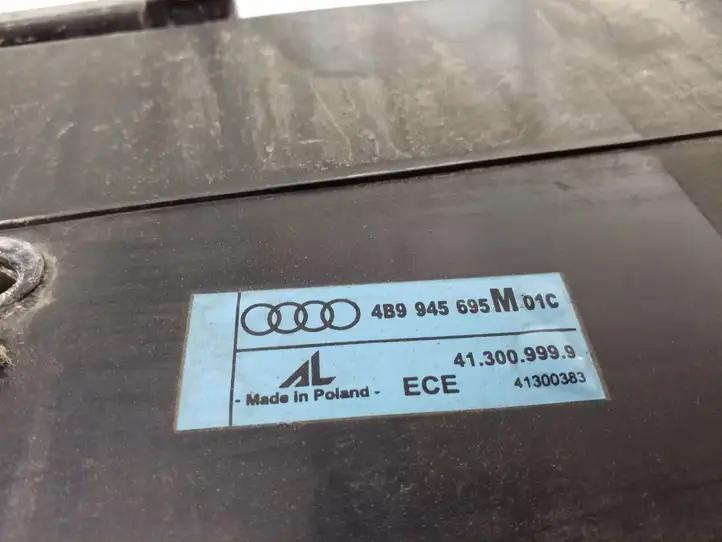 Audi A6 S6 C5 4B (2001 - 2004) 4B9945695M Обшивка багажника — фото 3