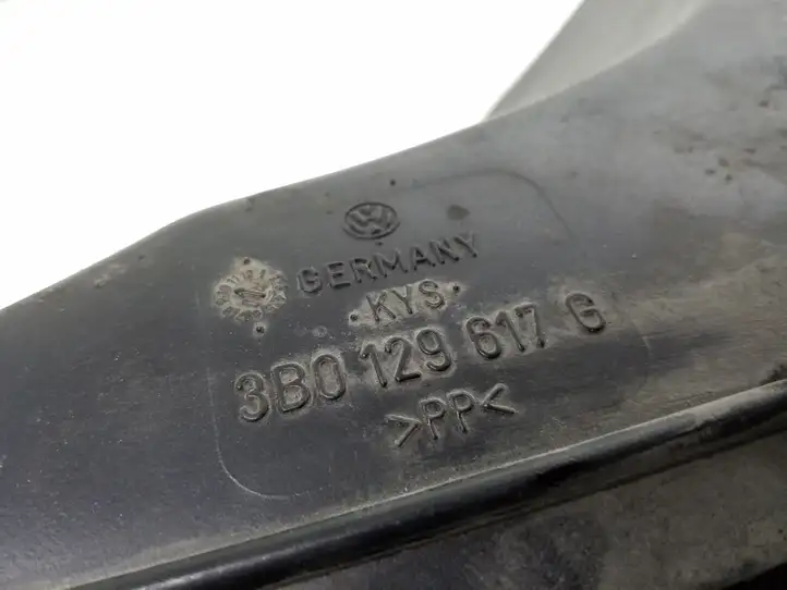 Volkswagen PASSAT B5.5 (2001 - 2005) 3B0129617G Детали воздухозаборника — фото 2