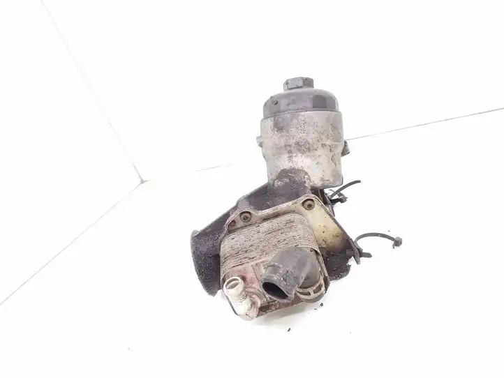 Opel Astra H (2004 - 2009) 8973729421 Кронштейн масляного фильтра — фото 1