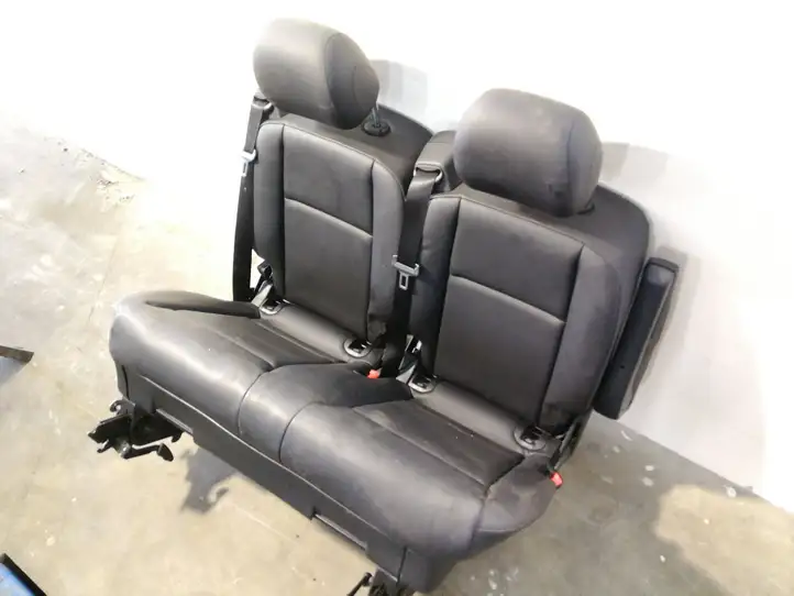 Mercedes-Benz Vito Viano W639 (2010 - 2015) A4479502905 Второй ряд сидений — фото 3