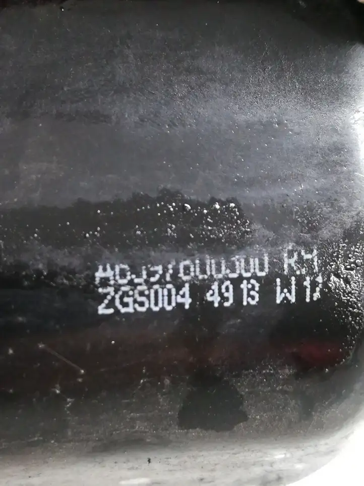 Mercedes-Benz Vito Viano W639 (2010 - 2015) A6397600300 Средняя направляющая ролика раздвижной двери — фото 3