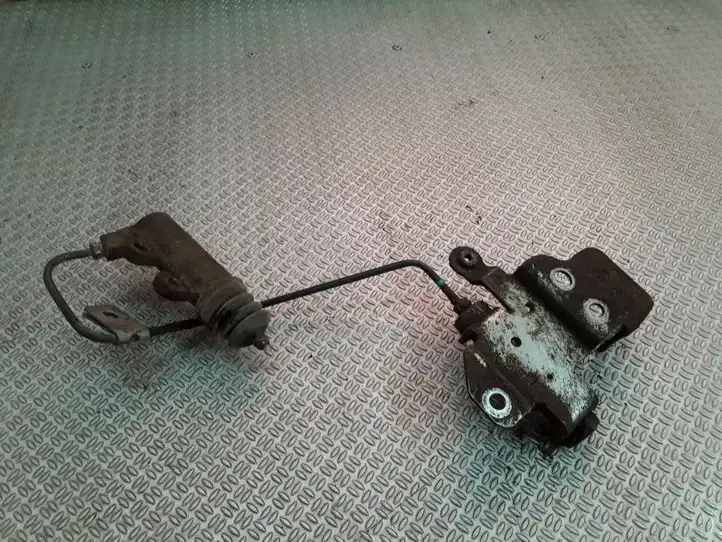 Toyota Auris 150 (2006 - 2012)   Рабочий цилиндр сцепления