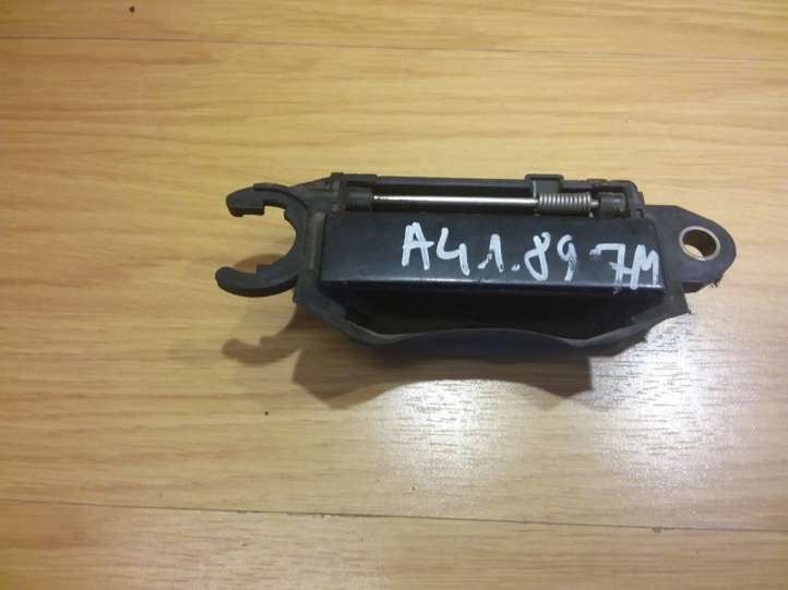 Audi A4 (1994 - 1999)  4A0837206D Наружная ручка