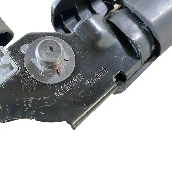 Chevrolet Camaro (2018 - )  34120981B Замок переднего ремня