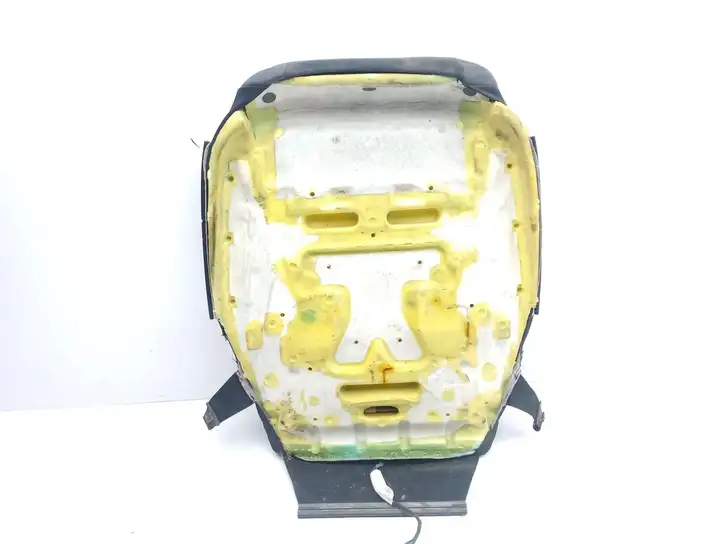 Mercedes-Benz E W213 (2016 - )    Нижняя часть сиденья переднего пассажира