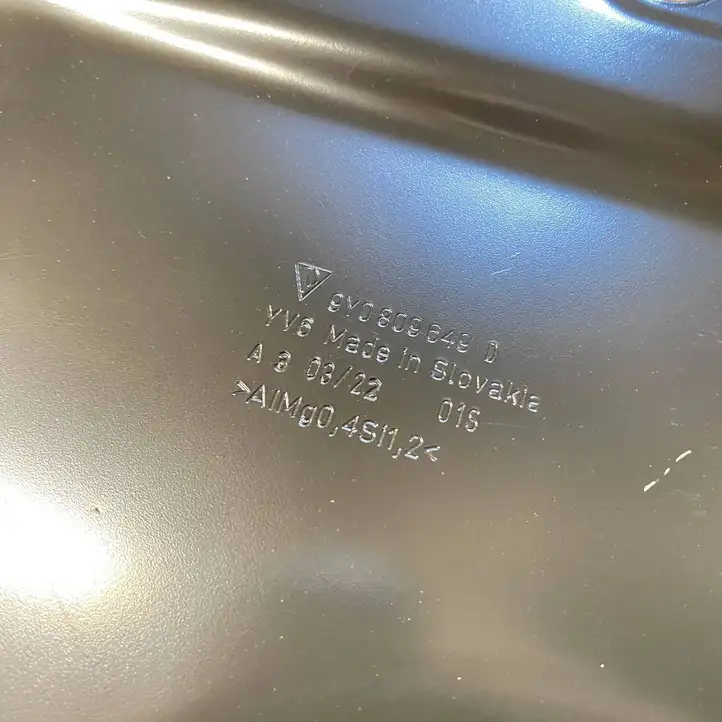 Porsche Cayenne (9Y0 9Y3) 9Y0809649D Другая часть кузова — фото 3