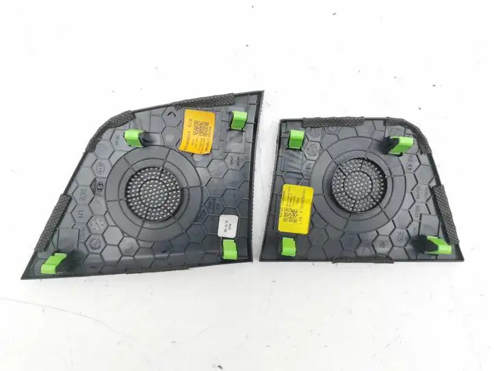 Kia Ceed (2018 - 2021) 84725J7900WK Накладка бокового динамика — фото 7