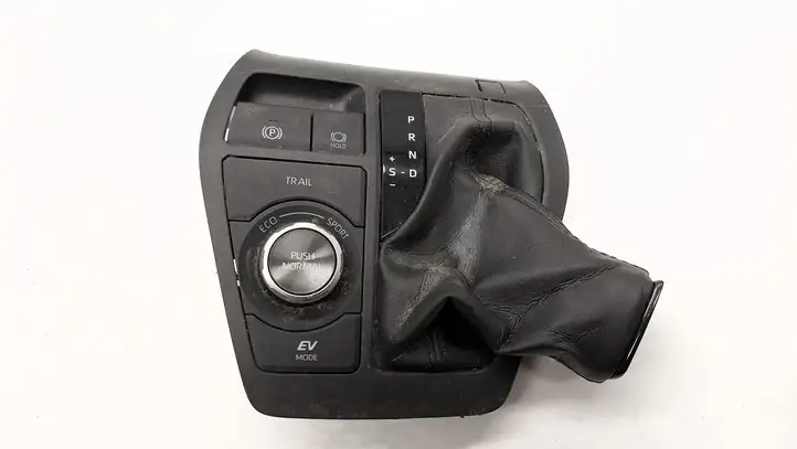 Toyota RAV 4 (XA50) (2018 - )  5880442460 Рамка рычага переключения передач