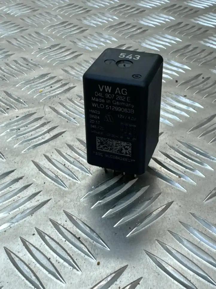 Volkswagen Arteon (2017 - )  04L907282E Реле подогрева свеч