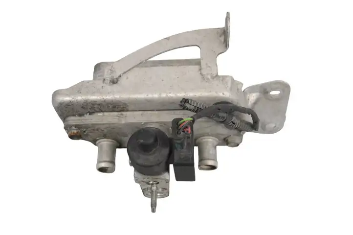 Infiniti M56 (2010 - 2014)  103735700E Вентилятор гибридного / электрического автомобиля