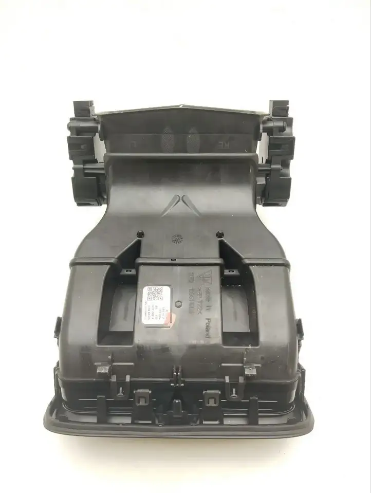 Porsche Taycan 9J1   9J1819202B Задняя воздушный дефлектор