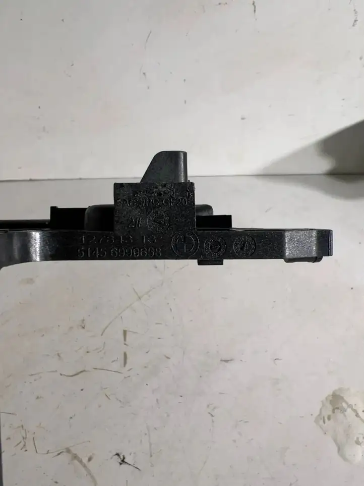 BMW 3 G20 G21   6999658 Провод механизма меняющего CD