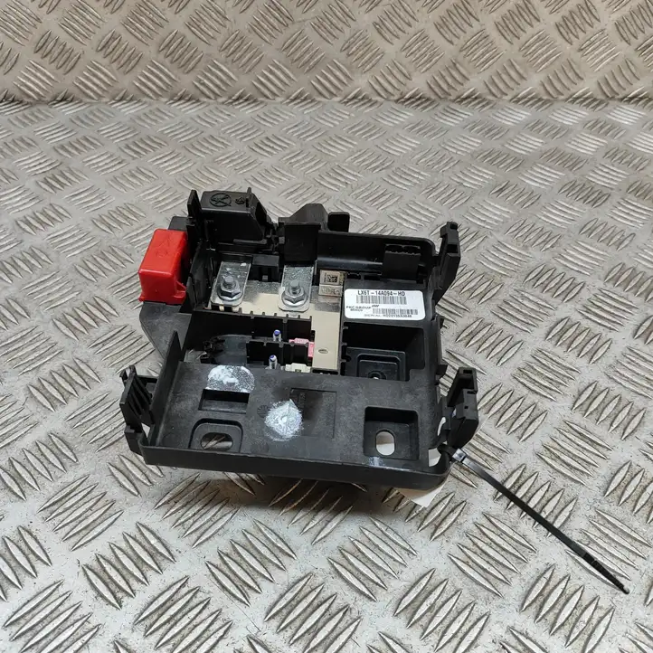 Ford Kuga III (2020 - ) LX6T14A094HD Реле выравнивания напряжения — фото 2