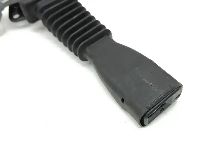 Kia Sportage   88841F1000WK Замок переднего ремня