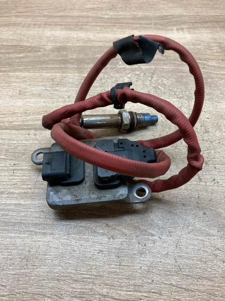 BMW 5 F10 F11 (2009 - 2016)  8589846 Зонд «Lambda»