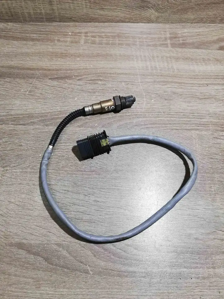 BMW 5 F10 F11 (2009 - 2016)  7589475 Зонд «Lambda»