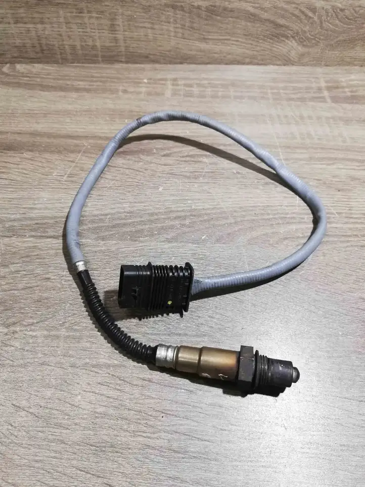 BMW 5 F10 F11 (2009 - 2016)  7589475 Зонд «Lambda»