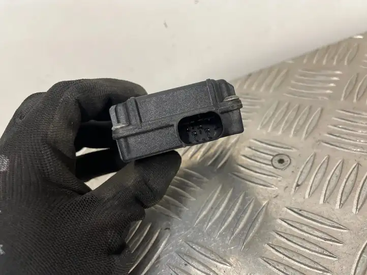 Audi Q5 (2012 - 2017)  4G0907410A Пульт управления приводом ворот