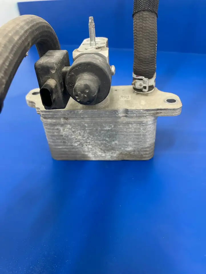 Tesla Model X (2015 - 2021)  103735700D Вентилятор гибридного / электрического автомобиля