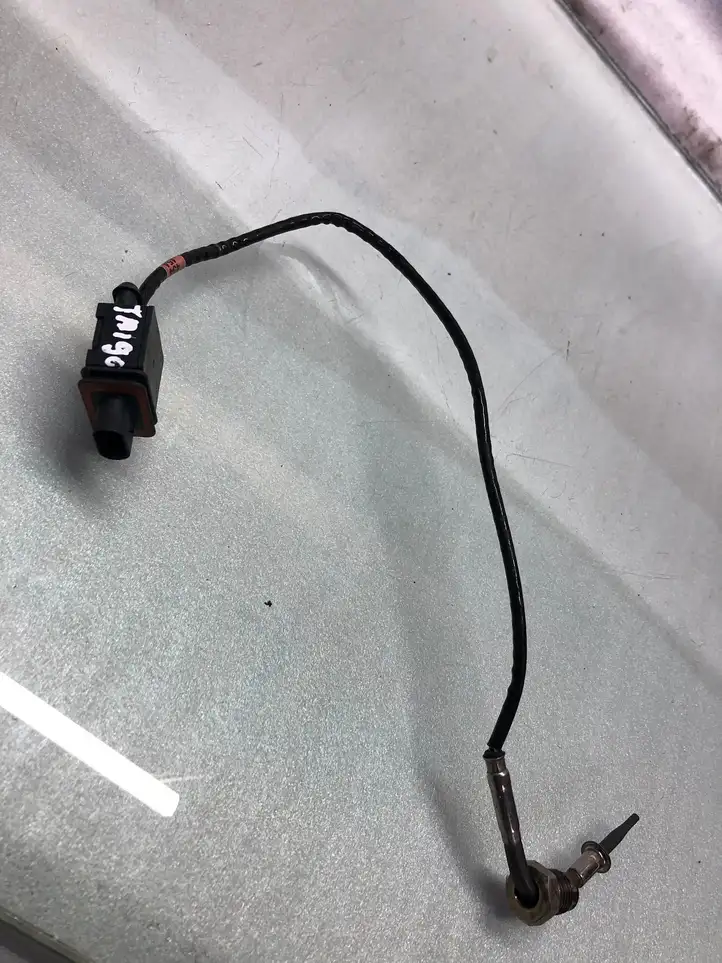 Volkswagen Taigo (2020 - )  05e919529e Датчик температуры выхлопного газа