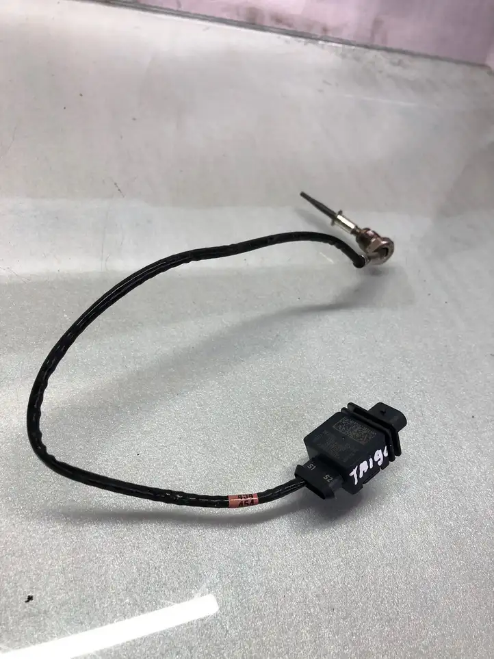 Volkswagen Taigo (2020 - )  05e919529e Датчик температуры выхлопного газа