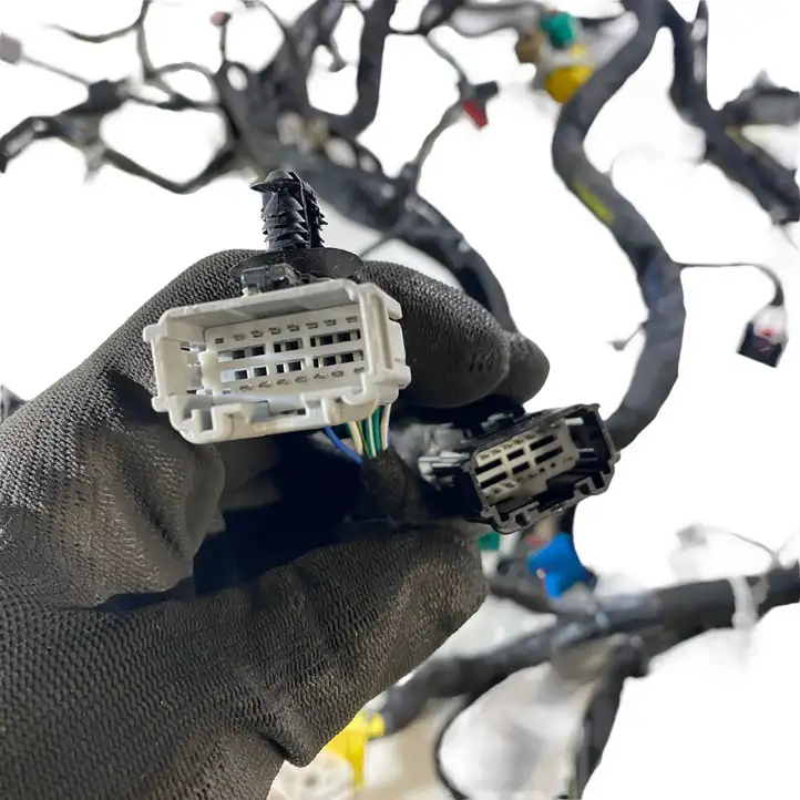 Chevrolet Traverse (2017 - )  8418989 Проводка панели